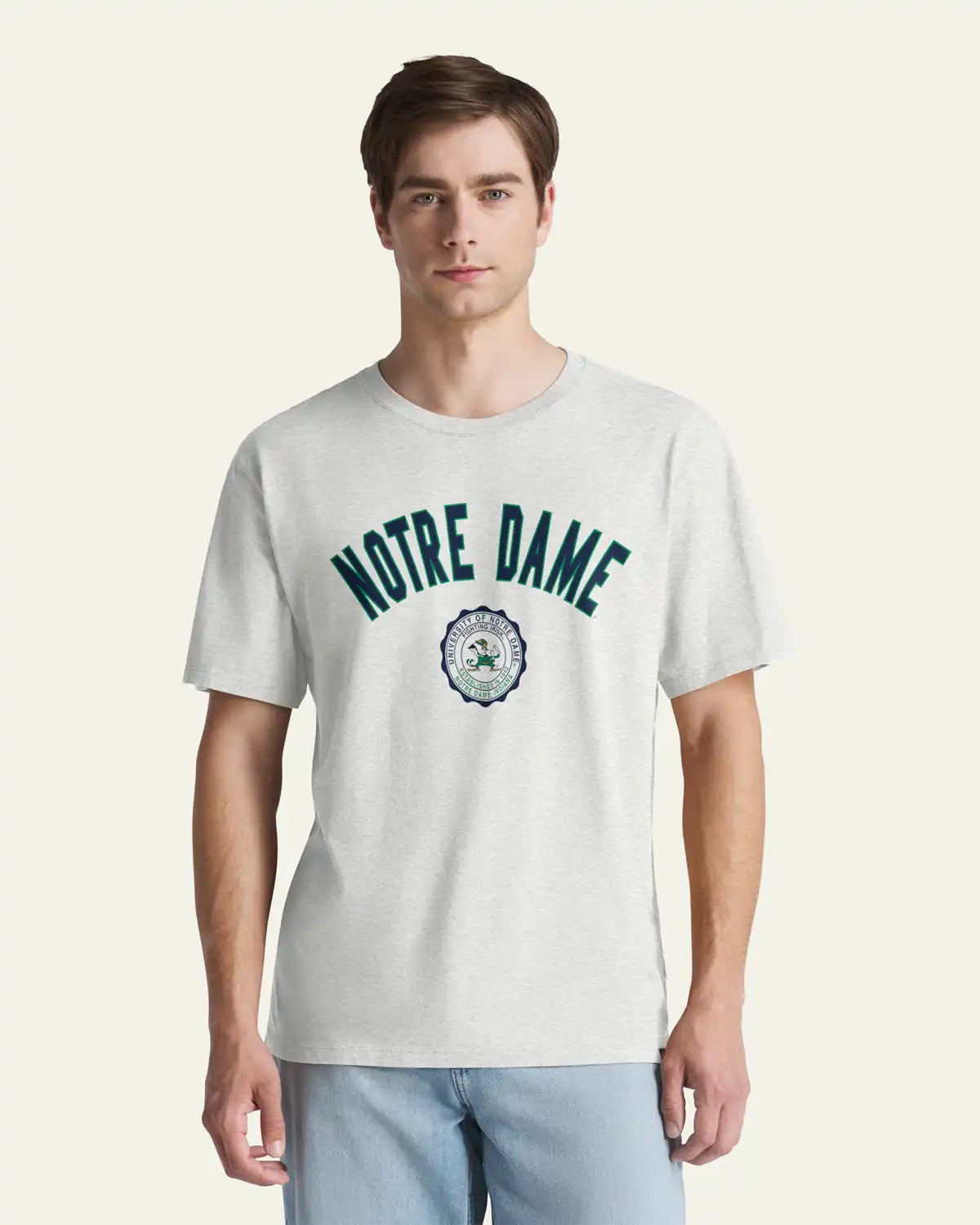 NOTRE DAME FIGHTING IRISH CREST BEND '47 EVERYDAY TEE