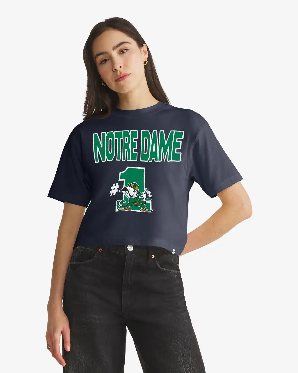 NOTRE DAME FIGHTING IRISH FIRST RANK '47 FOUNDATION CROP TEE WOMENS